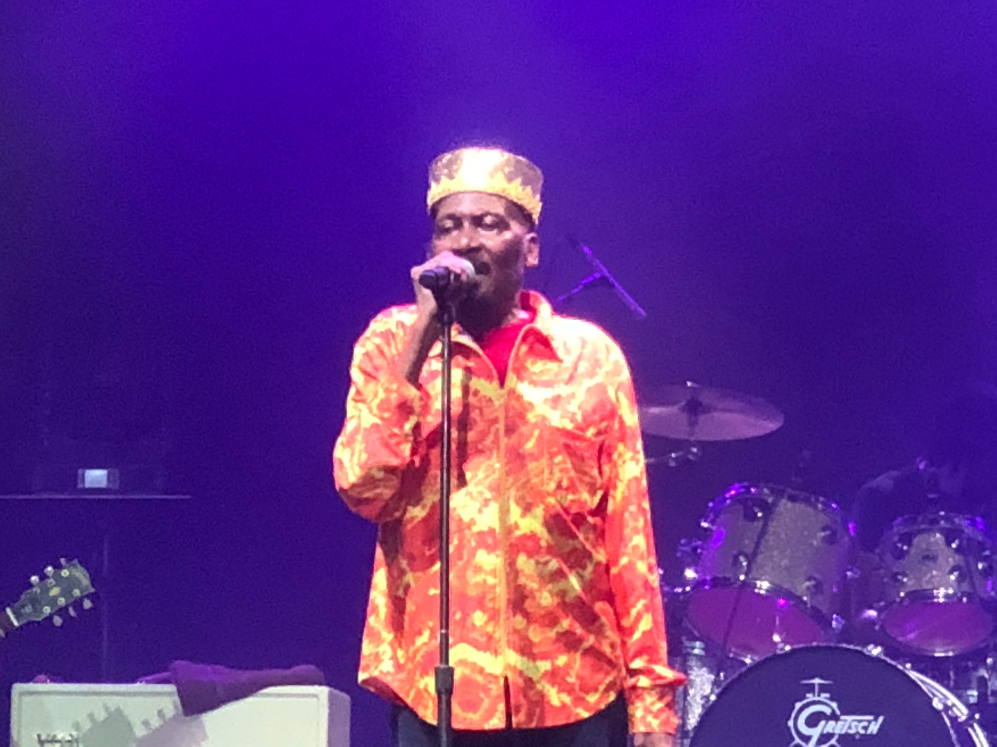 E2F5A05D-36AE-4CDE-AF81-DD7F5C92A673